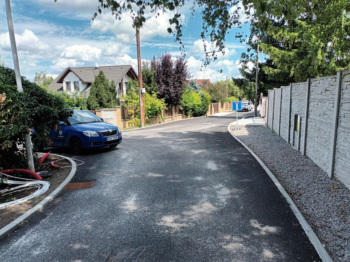 Infrastruktura města Chýně — ČOV a komunikace
